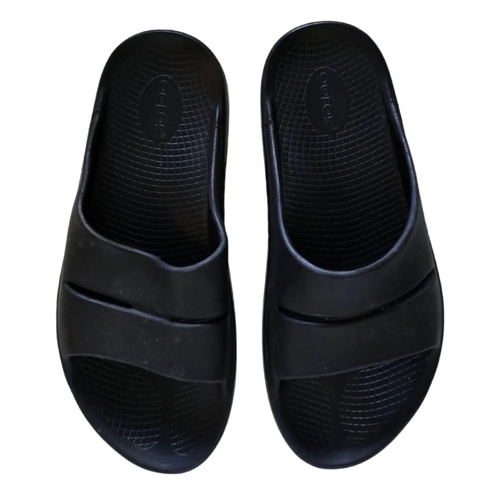 OOFOS OOahh Mens Slide Recovery Sandal Shoes M10/W12 EU 43 Black